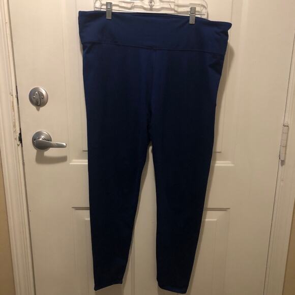 Fabletics Royal Blue Leggings for Effortless Style and Comfort Sz 2x - Picture 6 of 6